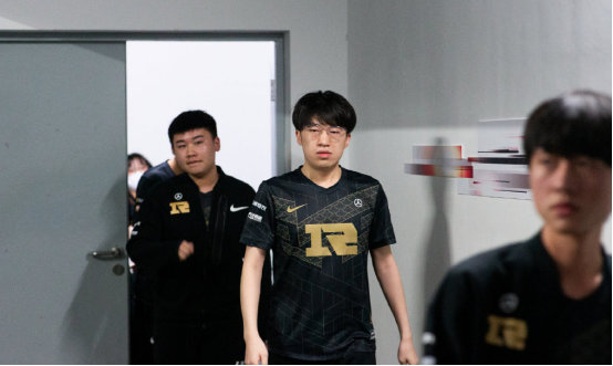 进的稳健策 进的稳健策