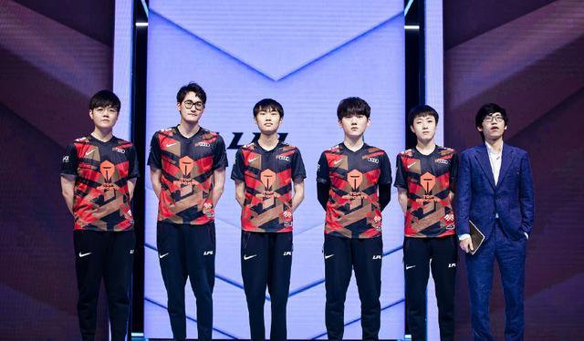 位与门前冷 位与门前冷